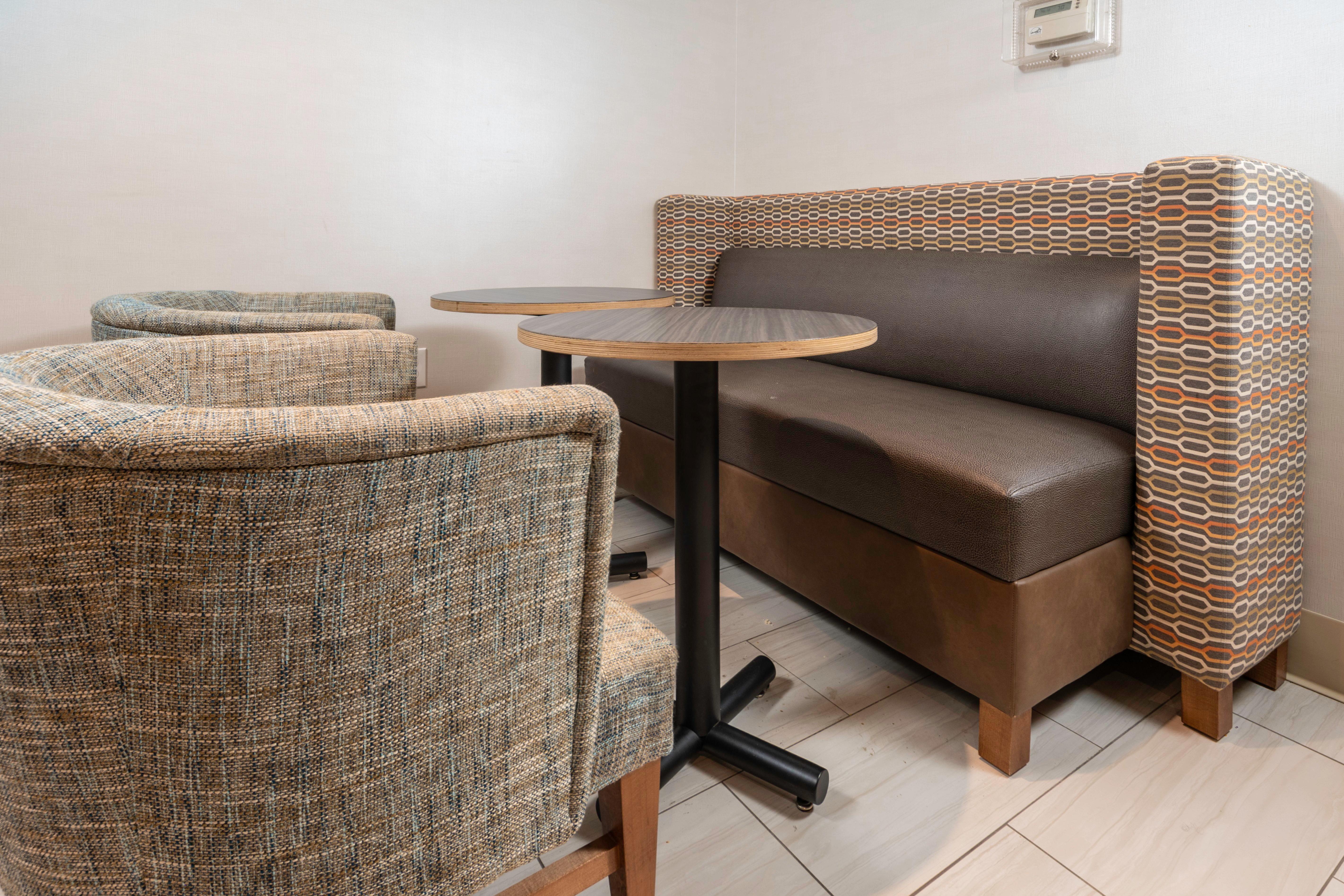 Holiday Inn Express Rochelle By Ihg Exterior foto