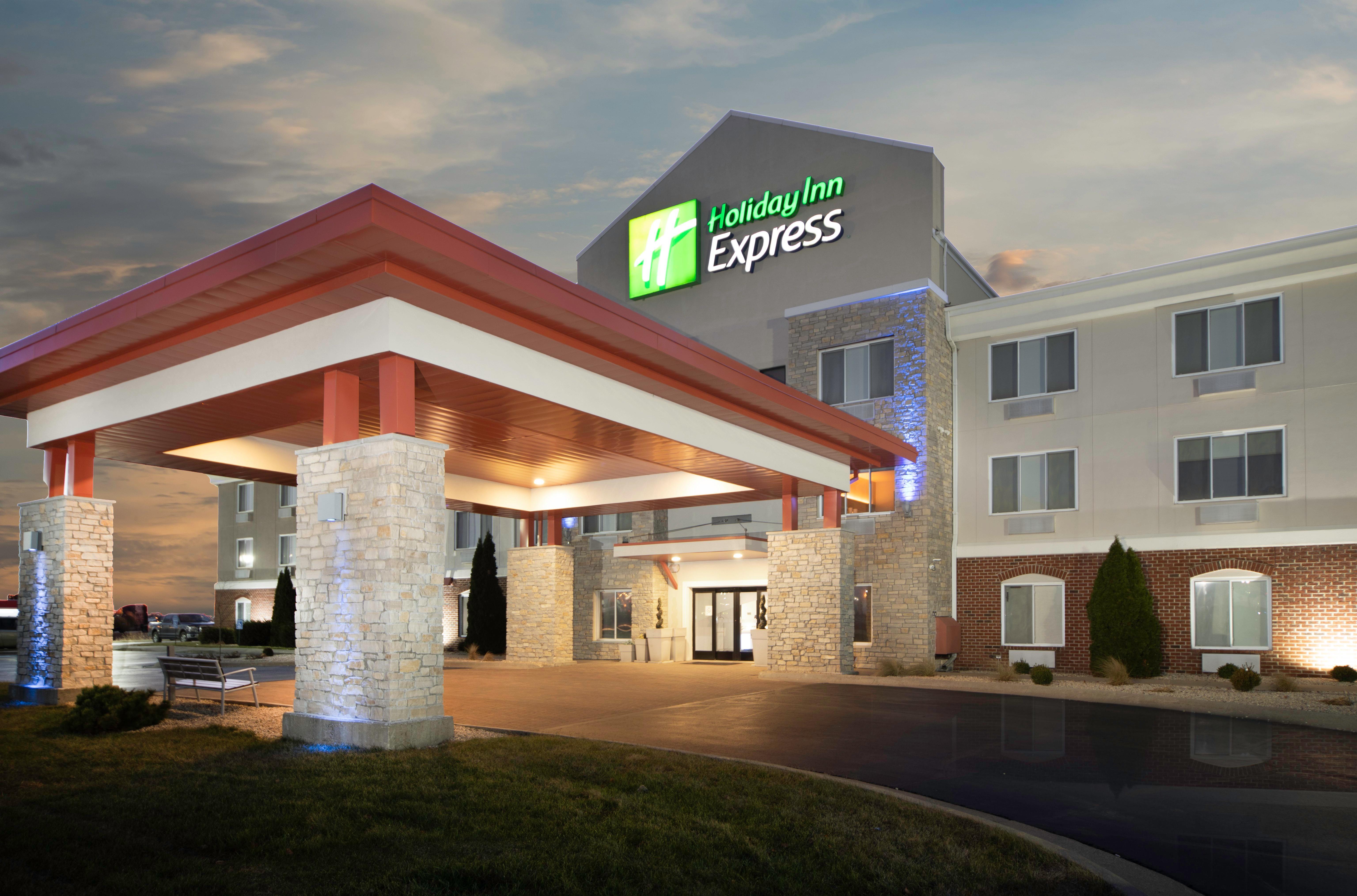Holiday Inn Express Rochelle By Ihg Exterior foto