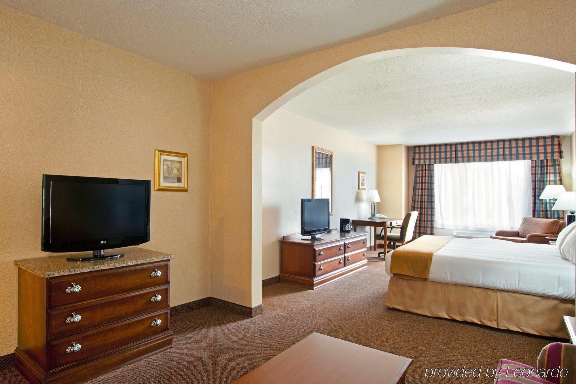 Holiday Inn Express Rochelle By Ihg Cameră foto